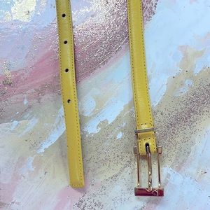 Liz Claiborne yellow leather skinny belt with gold hardware L